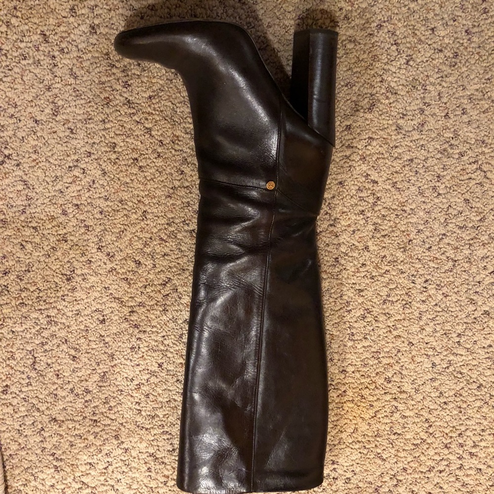 ONE Tory Burch Boot